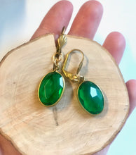 Load image into Gallery viewer, Green Oval Cut Gem Earrings, Acrylic Emerald Channel set Green glass
