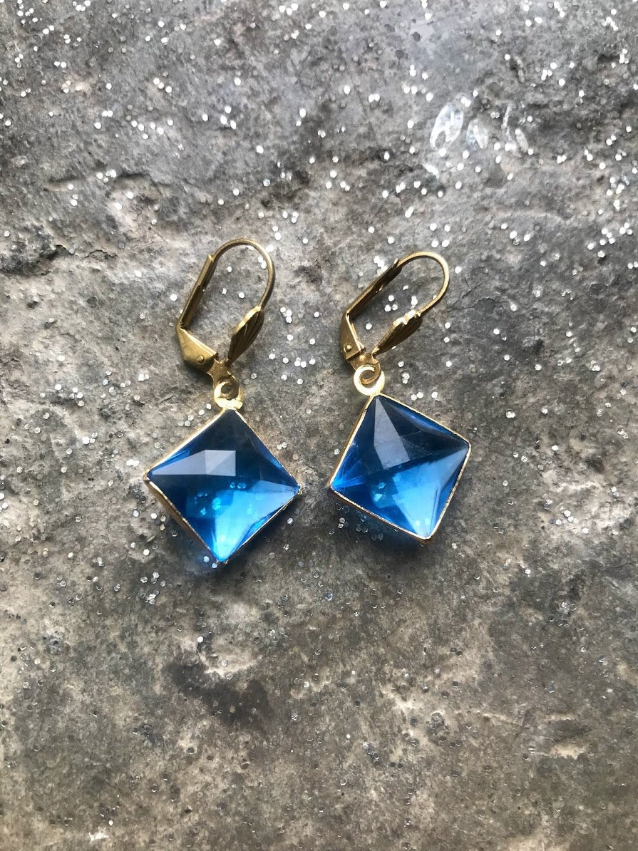 Blue Diamond Glass Drop Earrings, Blue Gem & Gold Tone Dangle Earrings, Faceted Blue hook earrings, Vintage Components